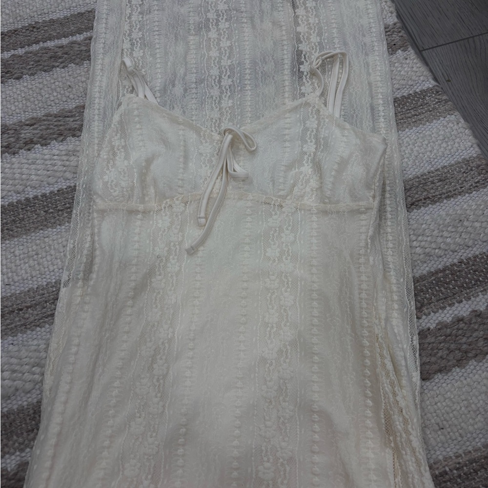 Elegant Cream Lace dress